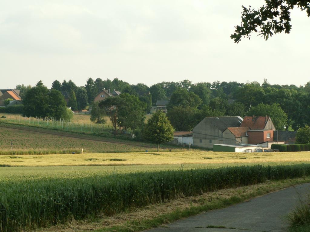 Rl Guesthouses Geilenkirchen Buitenkant foto